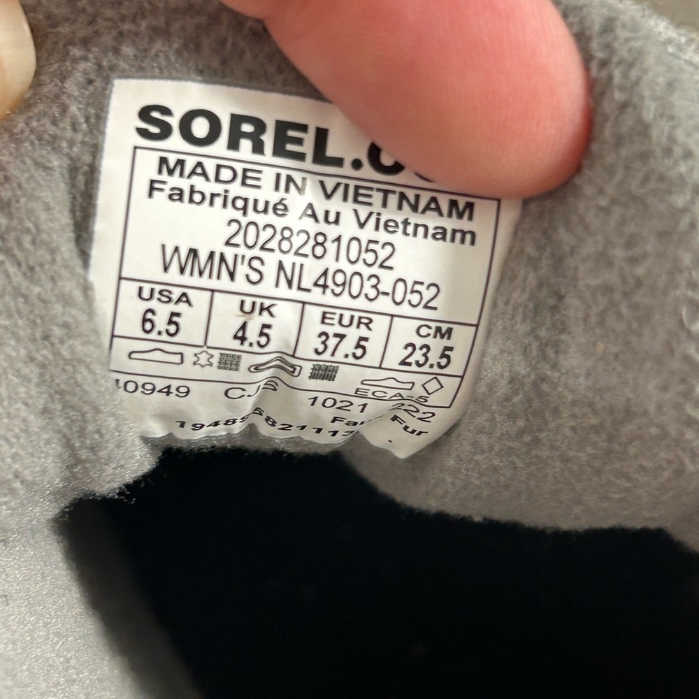 NEW Sorel Kinetic Breakthru Caribou Waterproof Boots - Picture 5 of 9